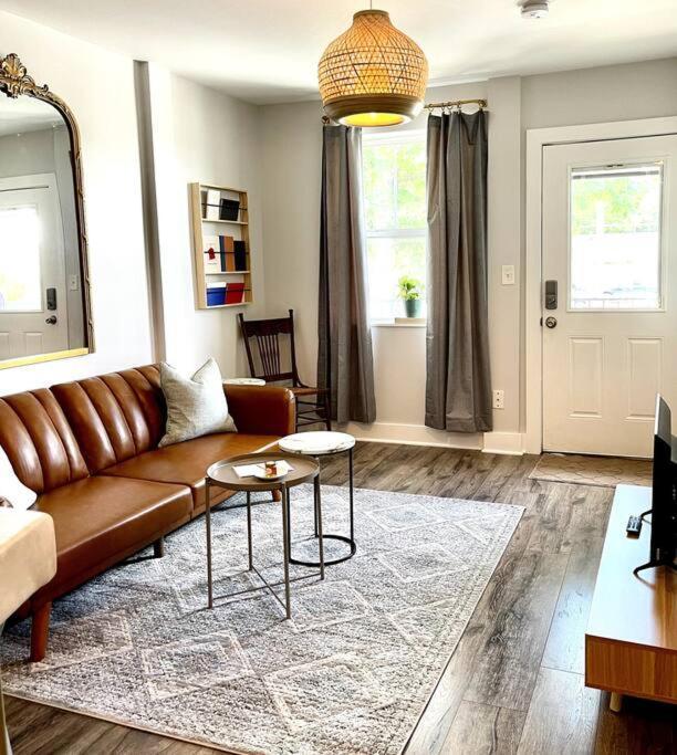 Love This Weho Gem Apartment Нашвил Екстериор снимка
