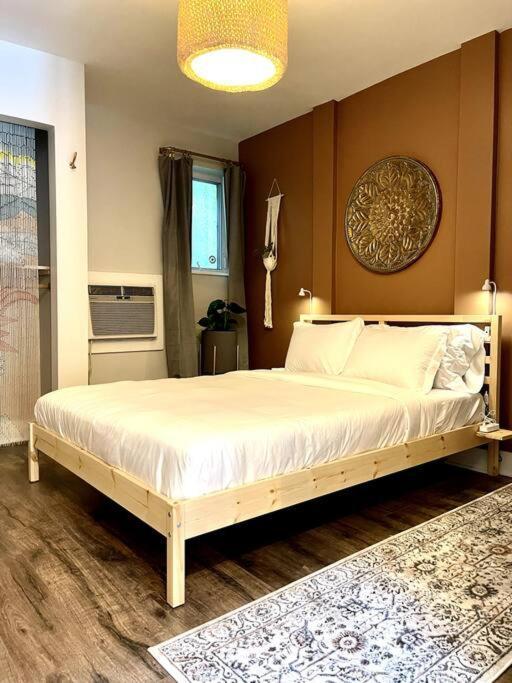 Love This Weho Gem Apartment Нашвил Екстериор снимка